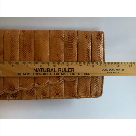 1970’s Vintage Snakeskin Envelope Clutch - Picture 4 of 7